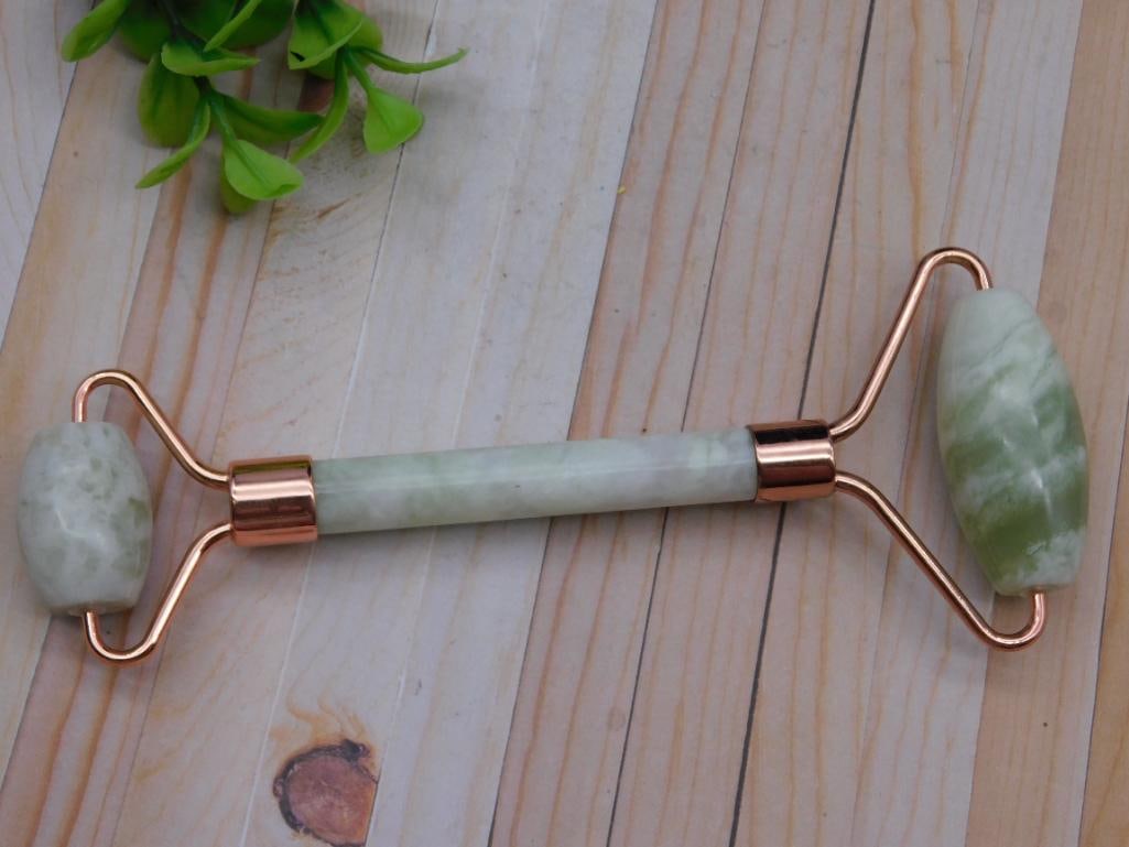Jade Facial Roller with Rose Gold Accents: Jade Facial Roller with Rose Gold Accents