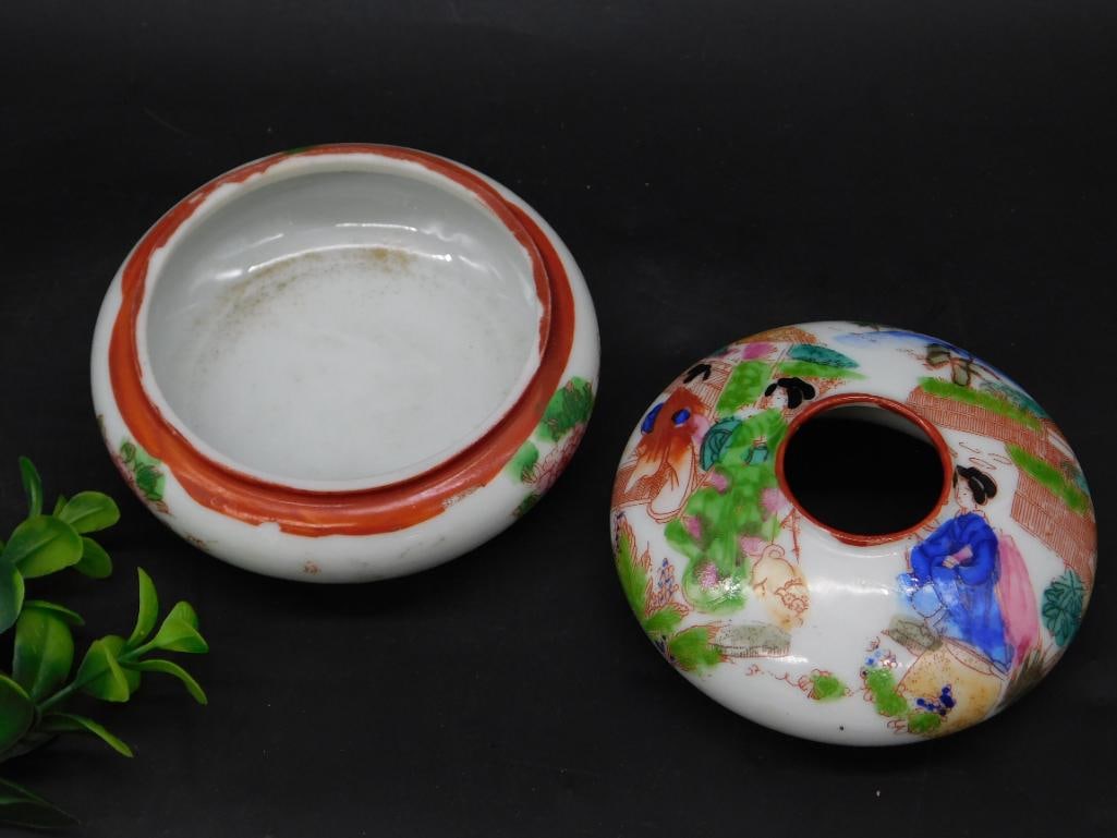 Hand-Painted Ceramic Hair Receiver: Hand-Painted Ceramic Hair Receiver