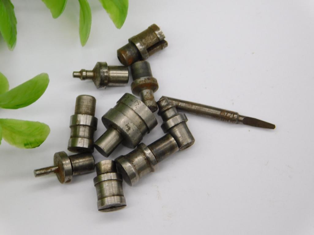 VINTAGE WATCHMAKER WATCHMAKING STUMP TOOLS 3097: Includes a mix of metal stump tools of varying shapes and sizes. Suitable for industrial applications or watchmaking projects requiring precision components. Made from durable metal materials for long