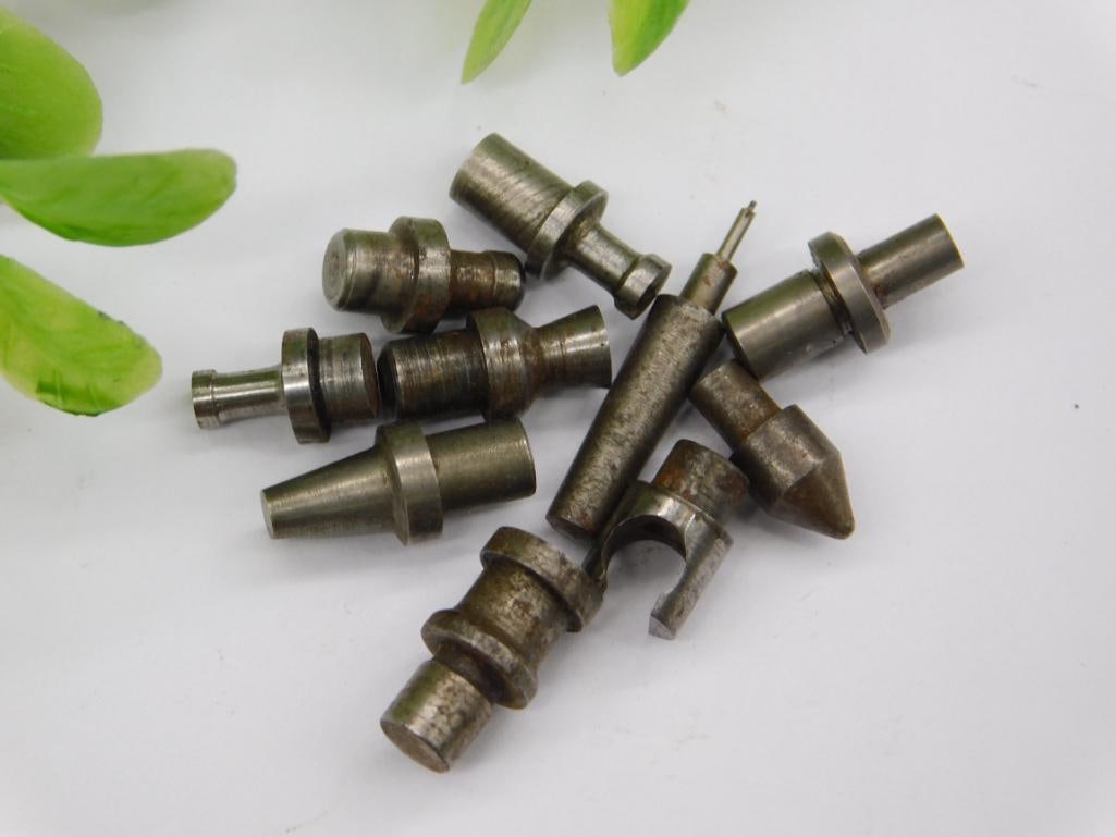 VINTAGE WATCHMAKER WATCHMAKING STUMP TOOLS 3129: Includes a mix of metal stump tools of varying shapes and sizes. Suitable for industrial applications or watchmaking projects requiring precision components. Made from durable metal materials for long