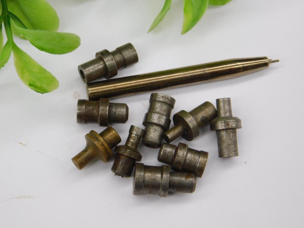 VINTAGE WATCHMAKER WATCHMAKING STUMP TOOLS 3192: Includes a mix of metal stump tools of varying shapes and sizes. Suitable for industrial applications or watchmaking projects requiring precision components. Made from durable metal materials for long