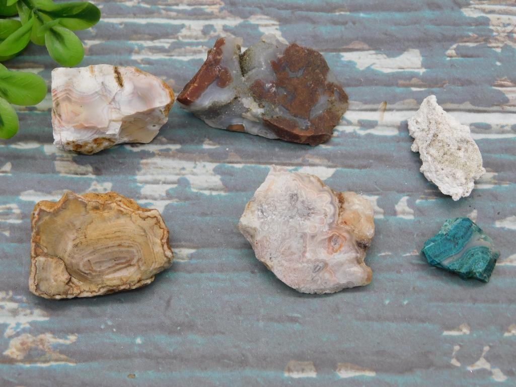 MIXED LOT ROCK STONE LAPIDARY SPECIMEN: MIXED LOT ROCK STONE LAPIDARY SPECIMEN - Authentic estate find offered in our online auction. Perfect for collectors, resellers, and enthusiasts of vintage, antiques, minerals, rocks, crystals, jewelr