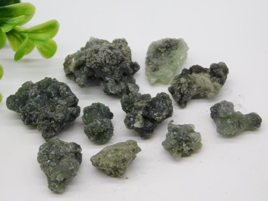 PREHNITE ROCK STONE LAPIDARY SPECIMEN: PREHNITE ROCK STONE LAPIDARY SPECIMEN - Authentic estate find offered in our online auction. Perfect for collectors, resellers, and enthusiasts of vintage, antiques, minerals, rocks, crystals, jewelry