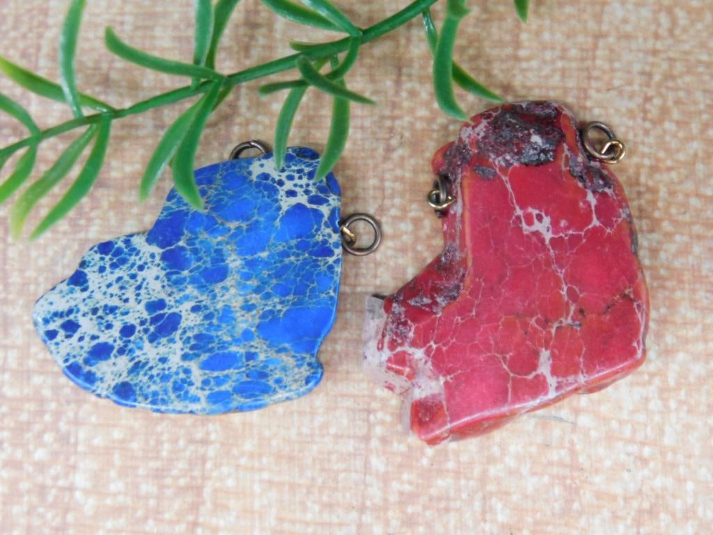IMPRESSION JASPER PENDANTS ROCK STONE LAPIDARY SPECIMEN: IMPRESSION JASPER PENDANTS ROCK STONE LAPIDARY SPECIMEN - Part of our Discover Golden Attic, Crystals and Gems auction at HATMAN'S Auctions! Please see photos for measurements and condition. YES, we h