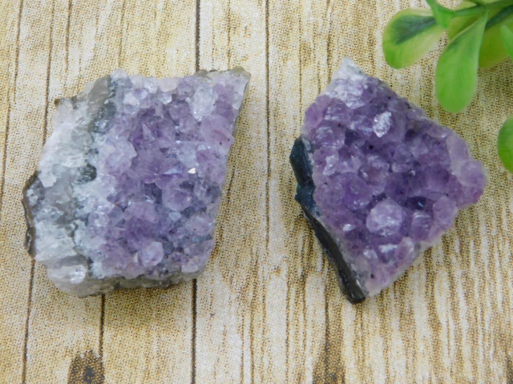 AMETHYST ROCK STONE LAPIDARY SPECIMEN: AMETHYST ROCK STONE LAPIDARY SPECIMEN - Authentic estate find offered in our online auction. Perfect for collectors, resellers, and enthusiasts of vintage, antiques, minerals, rocks, crystals, jewelry