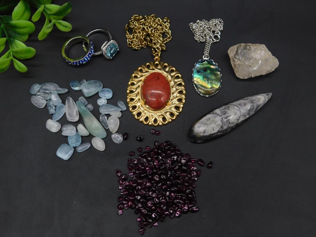 MIXED LOT ROCK STONE LAPIDARY SPECIMEN: MIXED LOT ROCK STONE LAPIDARY SPECIMEN - Authentic estate find offered in our online auction. Perfect for collectors, resellers, and enthusiasts of vintage, antiques, minerals, rocks, crystals, jewelr