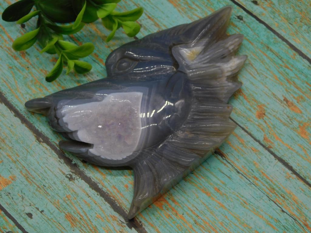 DRUZY AGATE WOLF STATUE ROCK STONE LAPIDARY SPECIMEN: DRUZY AGATE WOLF STATUE ROCK STONE LAPIDARY SPECIMEN - Authentic estate find offered in our online auction. Perfect for collectors, resellers, and enthusiasts of vintage, antiques, minerals, rocks, cr