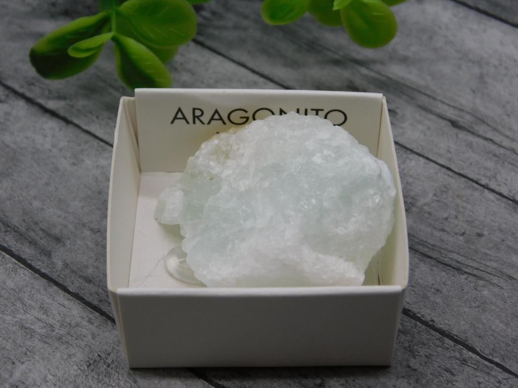 GREEN ARAGONITE ROCK STONE LAPIDARY SPECIMEN: GREEN ARAGONITE ROCK STONE LAPIDARY SPECIMEN - Part of our Discover Twilight Bazaar, Crystals and Gems auction at HATMAN'S Auctions! Please see photos for measurements and condition. YES, we have in-h