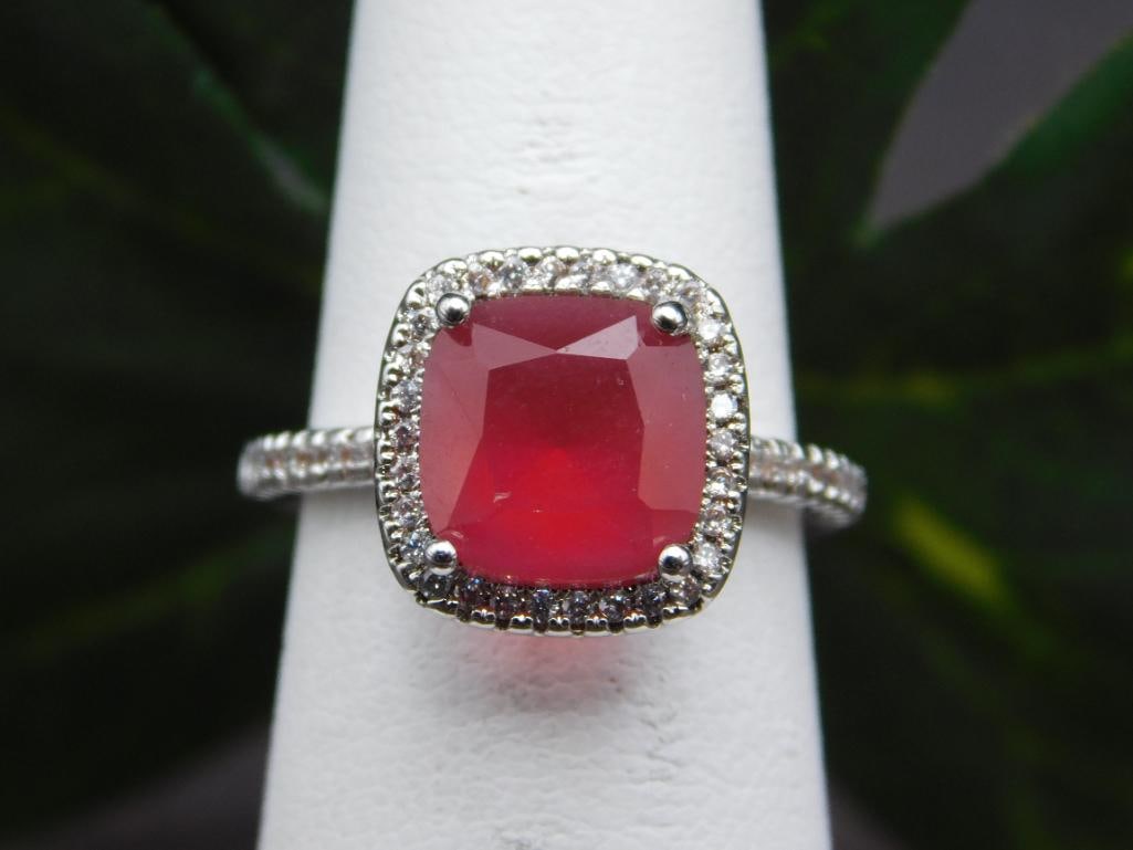 GENUINE STONE RING SIZE 6: GENUINE STONE RING SIZE 6 - Part of our Discover Twilight Bazaar, Crystals and Gems auction at HATMAN'S Auctions! Please see photos for measurements and condition. YES, we have in-house shipping! We h