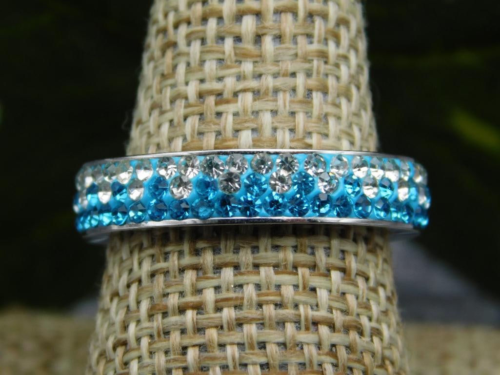 GENUINE STONE RING SIZE 8: GENUINE STONE RING SIZE 8 - Part of our Discover Twilight Bazaar, Crystals and Gems auction at HATMAN'S Auctions! Please see photos for measurements and condition. YES, we have in-house shipping! We