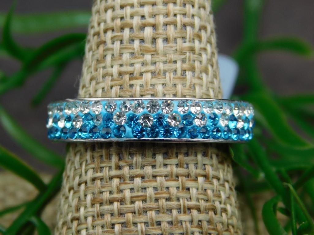GENUINE STONE RING SIZE 8: GENUINE STONE RING SIZE 8 - Part of our Discover Twilight Bazaar, Crystals and Gems auction at HATMAN'S Auctions! Please see photos for measurements and condition. YES, we have in-house shipping! We h