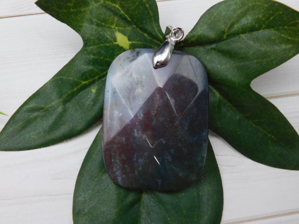 SPECIAL JEWELRY SALE! SEE PHOTOS FOR DETAILS: SPECIAL JEWELRY SALE! SEE PHOTOS FOR DETAILS - Part of our Discover Twilight Bazaar, Crystals and Gems auction at HATMAN'S Auctions! Please see photos for measurements and condition. YES, we have in-h