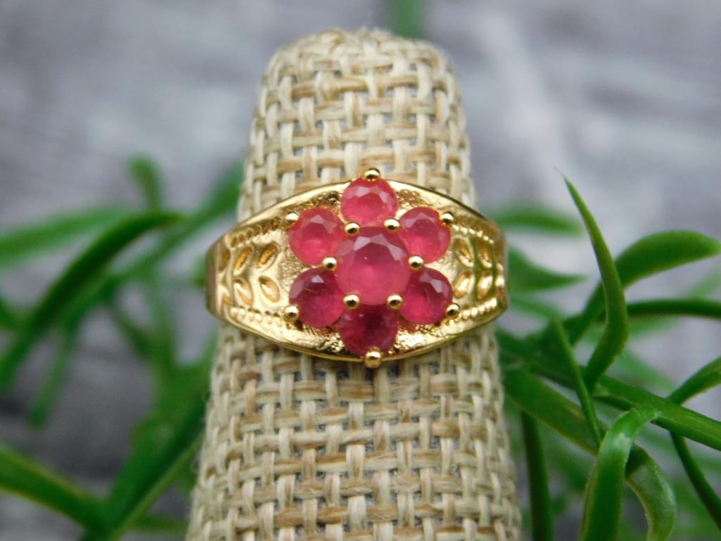 SPECIAL JEWELRY SALE! SEE PHOTOS FOR DETAILS: SPECIAL JEWELRY SALE! SEE PHOTOS FOR DETAILS - Part of our Discover Twilight Bazaar, Crystals and Gems auction at HATMAN'S Auctions! Please see photos for measurements and condition. YES, we have in-h