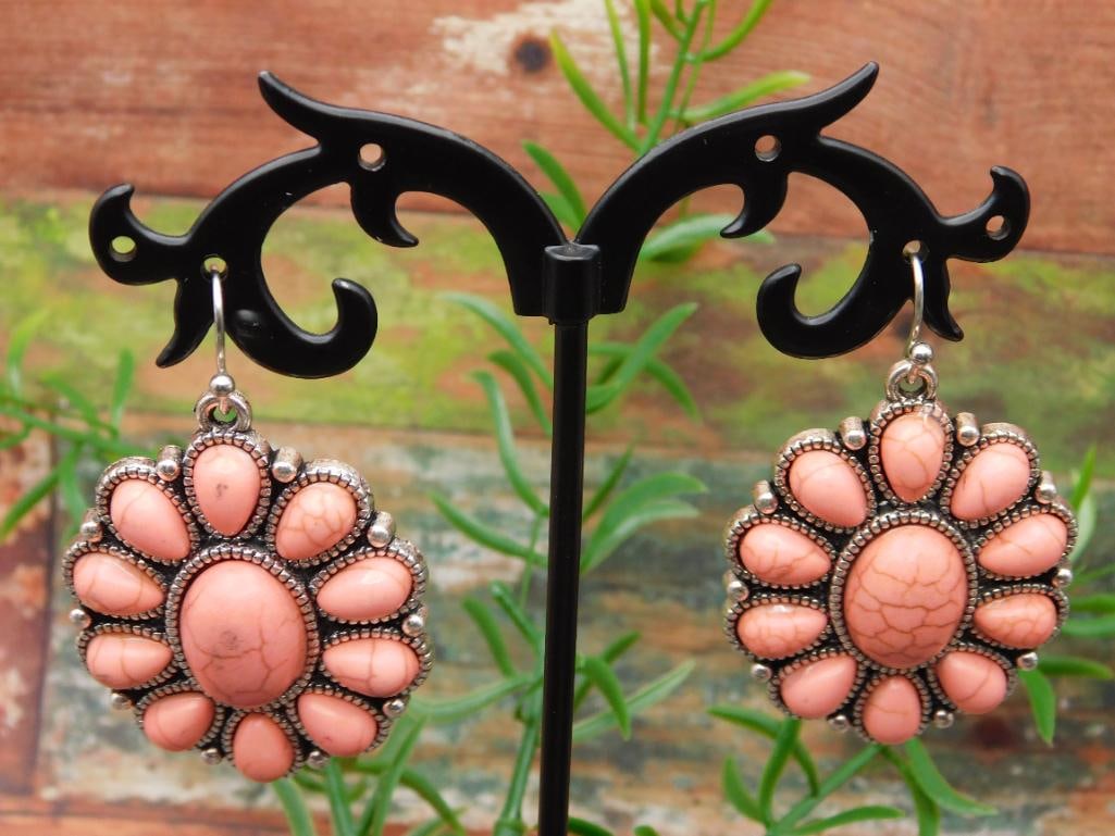 SPECIAL JEWELRY SALE! SEE PHOTOS FOR DETAILS: SPECIAL JEWELRY SALE! SEE PHOTOS FOR DETAILS - Authentic estate find offered in our online auction. Perfect for collectors, resellers, and enthusiasts of vintage, antiques, minerals, rocks, crystals, 
