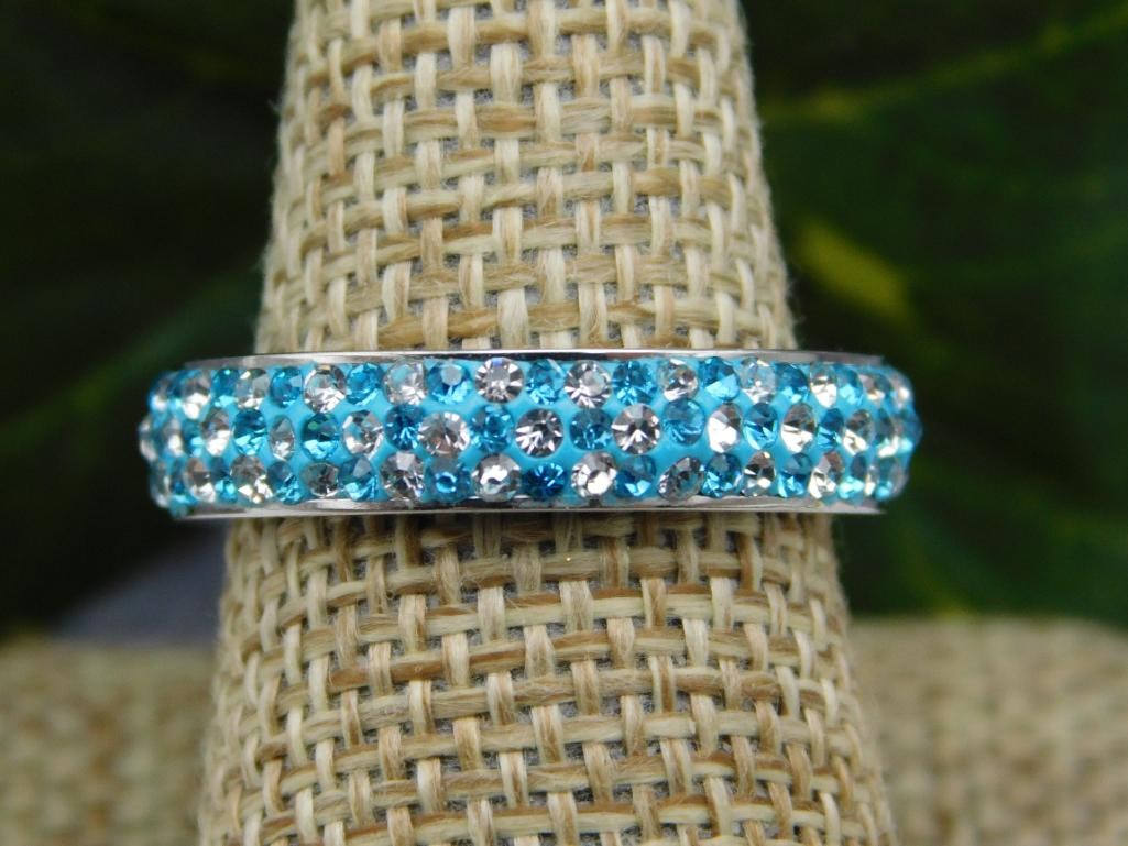 SPECIAL JEWELRY SALE! SEE PHOTOS FOR DETAILS: SPECIAL JEWELRY SALE! SEE PHOTOS FOR DETAILS - Part of our Discover Silver Lining, Crystals and Gems auction at HATMAN'S Auctions! Please see photos for measurements and condition. YES, we have in-hou