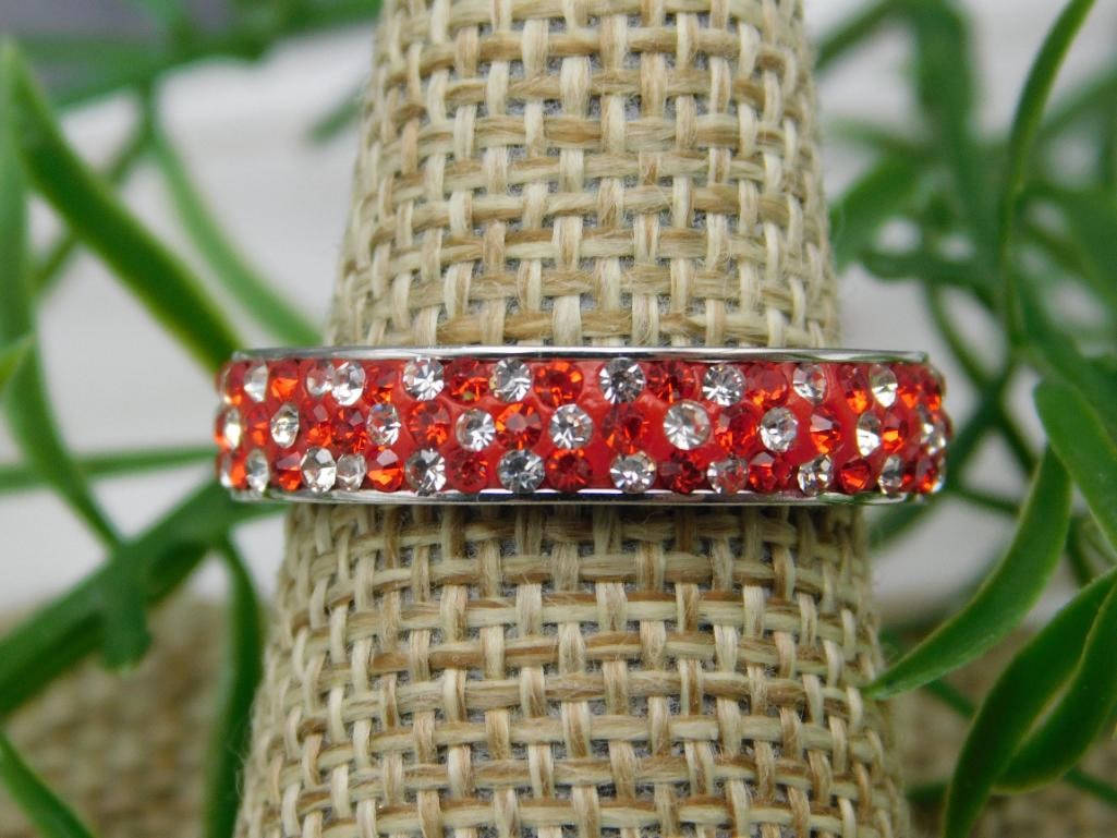 SPECIAL JEWELRY SALE! SEE PHOTOS FOR DETAILS: SPECIAL JEWELRY SALE! SEE PHOTOS FOR DETAILS - Part of our Discover Silver Lining, Crystals and Gems auction at HATMAN'S Auctions! Please see photos for measurements and condition. YES, we have in-hou