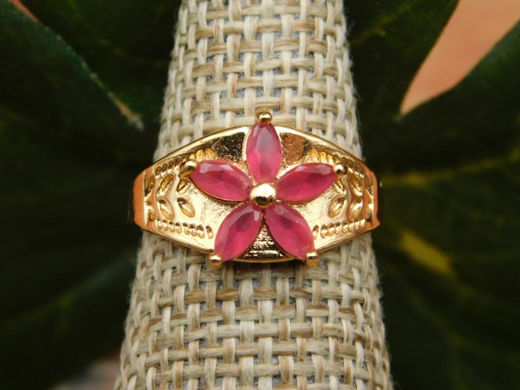 SPECIAL JEWELRY SALE! SEE PHOTOS FOR DETAILS: SPECIAL JEWELRY SALE! SEE PHOTOS FOR DETAILS - Part of our Discover Silver Lining, Crystals and Gems auction at HATMAN'S Auctions! Please see photos for measurements and condition. YES, we have in-hou