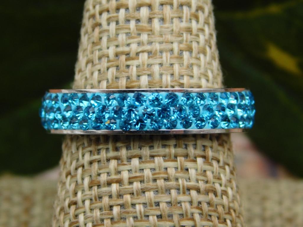 SPECIAL JEWELRY SALE! SEE PHOTOS FOR DETAILS: SPECIAL JEWELRY SALE! SEE PHOTOS FOR DETAILS - Part of our Discover Silver Lining, Crystals and Gems auction at HATMAN'S Auctions! Please see photos for measurements and condition. YES, we have in-hou