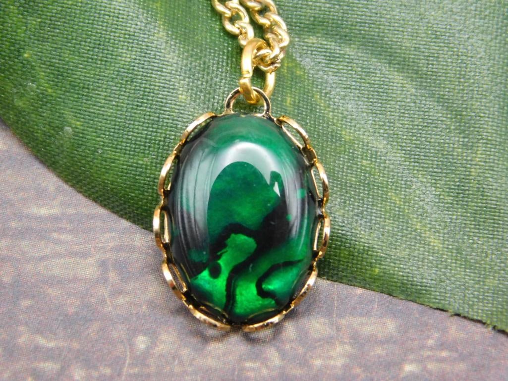 SPECIAL JEWELRY SALE! SEE PHOTOS FOR DETAILS: SPECIAL JEWELRY SALE! SEE PHOTOS FOR DETAILS - Authentic estate find offered in our online auction. Perfect for collectors, resellers, and enthusiasts of vintage, antiques, minerals, rocks, crystals, 
