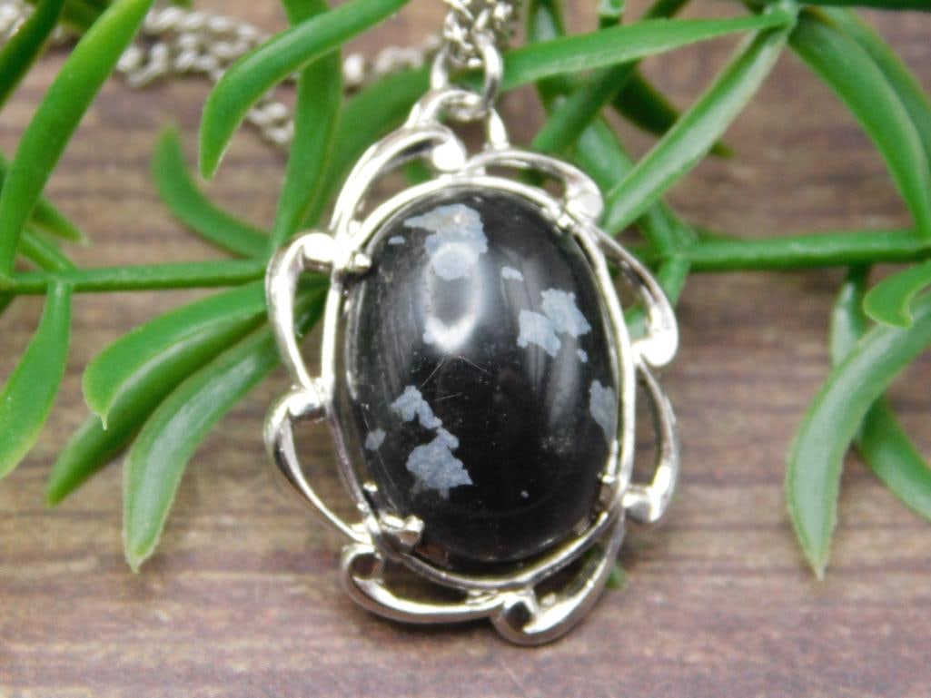 SPECIAL JEWELRY SALE! SEE PHOTOS FOR DETAILS: SPECIAL JEWELRY SALE! SEE PHOTOS FOR DETAILS - Authentic estate find offered in our online auction. Perfect for collectors, resellers, and enthusiasts of vintage, antiques, minerals, rocks, crystals, 