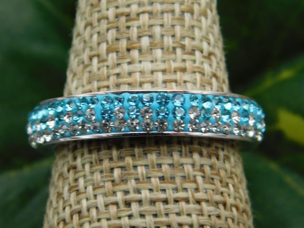 SPECIAL JEWELRY SALE! SEE PHOTOS FOR DETAILS: SPECIAL JEWELRY SALE! SEE PHOTOS FOR DETAILS - Part of our Discover Silver Lining, Crystals and Gems auction at HATMAN'S Auctions! Please see photos for measurements and condition. YES, we have in-hou