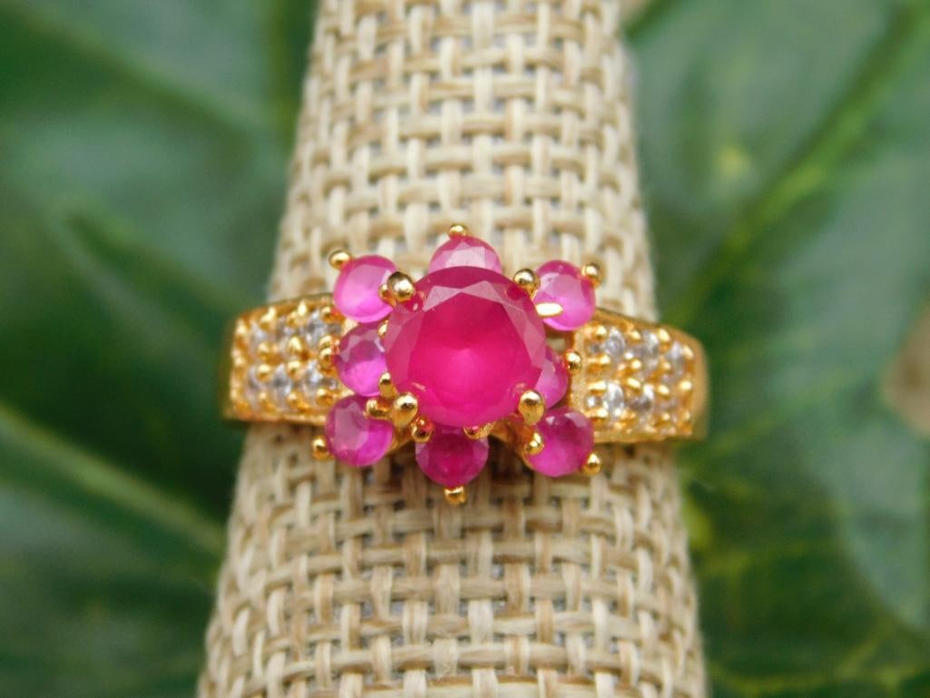 SPECIAL JEWELRY SALE! SEE PHOTOS FOR DETAILS: SPECIAL JEWELRY SALE! SEE PHOTOS FOR DETAILS - Part of our Discover Silver Lining, Crystals and Gems auction at HATMAN'S Auctions! Please see photos for measurements and condition. YES, we have in-hou