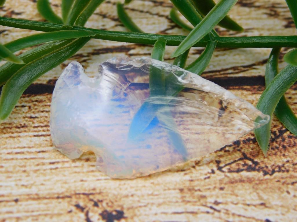 OPALITE HAND KNAPPED TOOL ROCK STONE LAPIDARY SPECIMEN: OPALITE HAND KNAPPED TOOL ROCK STONE LAPIDARY SPECIMEN - Part of our Discover Silver Lining, Crystals and Gems auction at HATMAN'S Auctions! Please see photos for measurements and condition. YES, we h