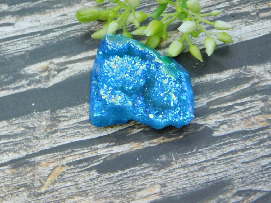 ALIEN EGG GEODE ROCK STONE LAPIDARY SPECIMEN: ALIEN EGG GEODE ROCK STONE LAPIDARY SPECIMEN - Authentic estate find offered in our online auction. Perfect for collectors, resellers, and enthusiasts of vintage, antiques, minerals, rocks, crystals, 