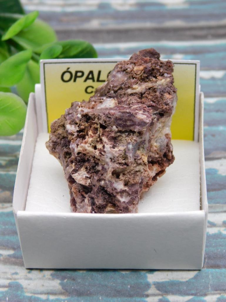 ROSE OPAL ROCK STONE LAPIDARY SPECIMEN: ROSE OPAL ROCK STONE LAPIDARY SPECIMEN - Authentic estate find offered in our online auction. Perfect for collectors, resellers, and enthusiasts of vintage, antiques, minerals, rocks, crystals, jewelr