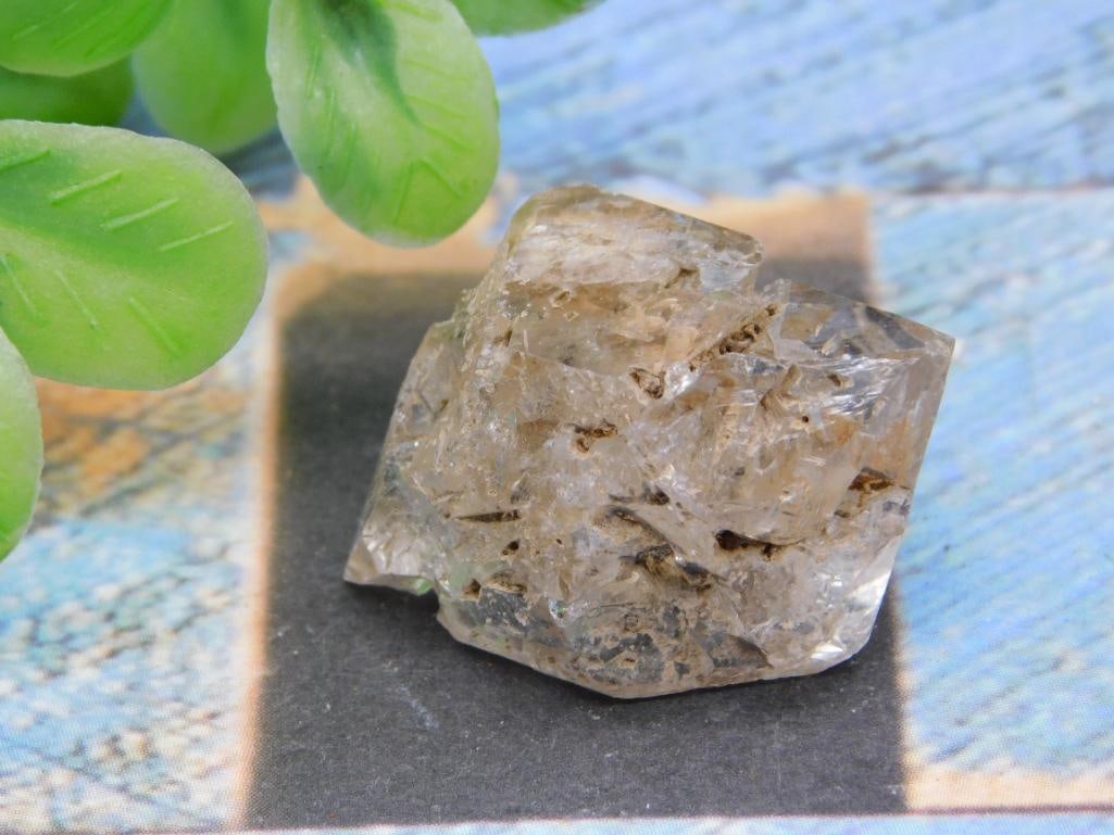 HERKIMER DIAMONDS ROCK STONE LAPIDARY SPECIMEN: HERKIMER DIAMONDS ROCK STONE LAPIDARY SPECIMEN - Authentic estate find offered in our online auction. Perfect for collectors, resellers, and enthusiasts of vintage, antiques, minerals, rocks, crystals