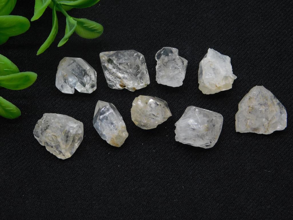 HERKIMER DIAMONDS ROCK STONE LAPIDARY SPECIMEN: HERKIMER DIAMONDS ROCK STONE LAPIDARY SPECIMEN - Authentic estate find offered in our online auction. Perfect for collectors, resellers, and enthusiasts of vintage, antiques, minerals, rocks, crystals