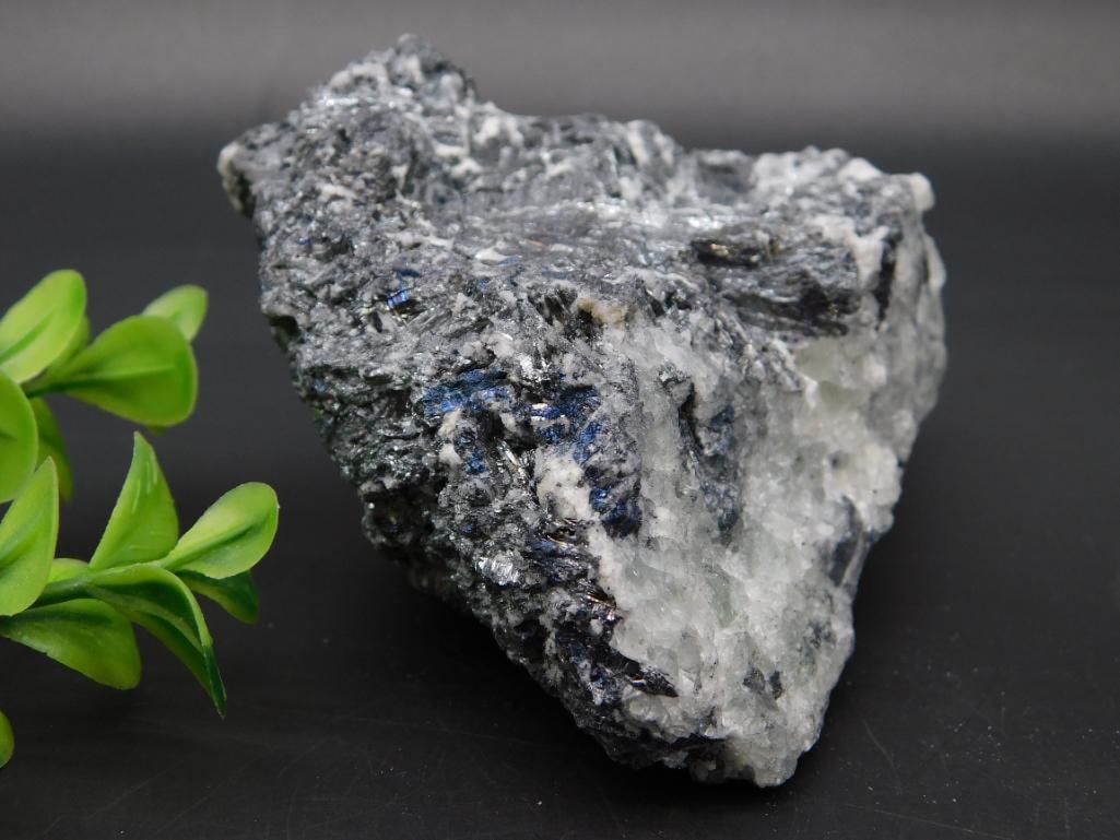 ARSENOPYRITE ROCK STONE LAPIDARY SPECIMEN: ARSENOPYRITE ROCK STONE LAPIDARY SPECIMEN - Authentic estate find offered in our online auction. Perfect for collectors, resellers, and enthusiasts of vintage, antiques, minerals, rocks, crystals, jew