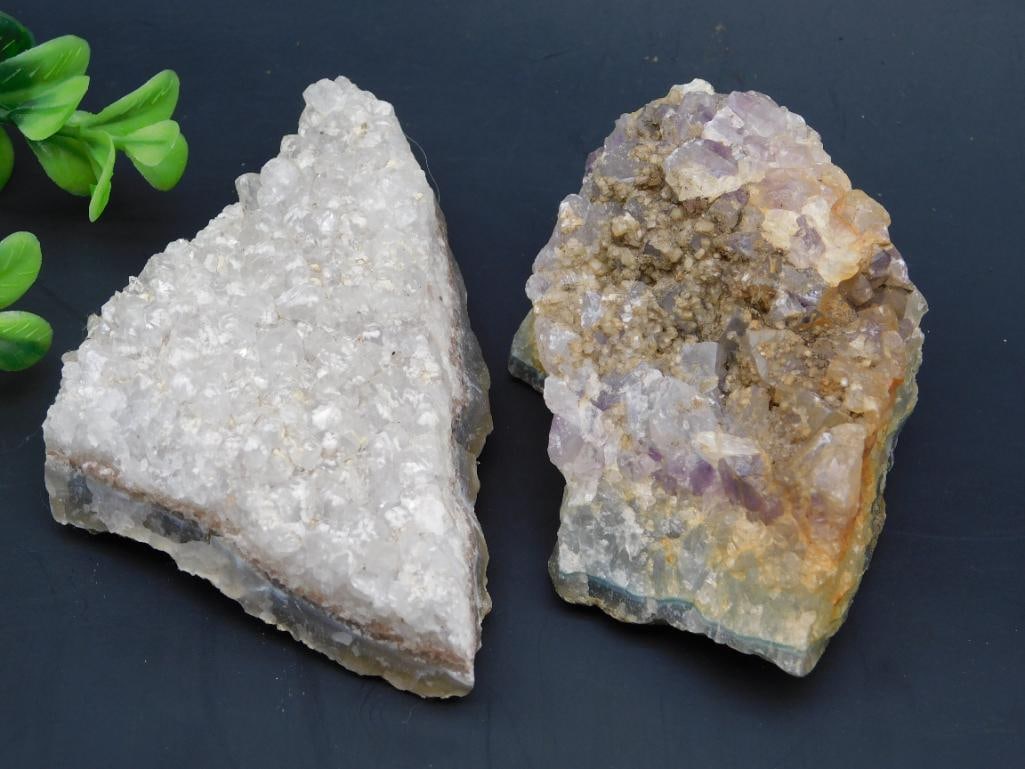 AMETHYST ROCK STONE LAPIDARY SPECIMEN: AMETHYST ROCK STONE LAPIDARY SPECIMEN - Authentic estate find offered in our online auction. Perfect for collectors, resellers, and enthusiasts of vintage, antiques, minerals, rocks, crystals, jewelry