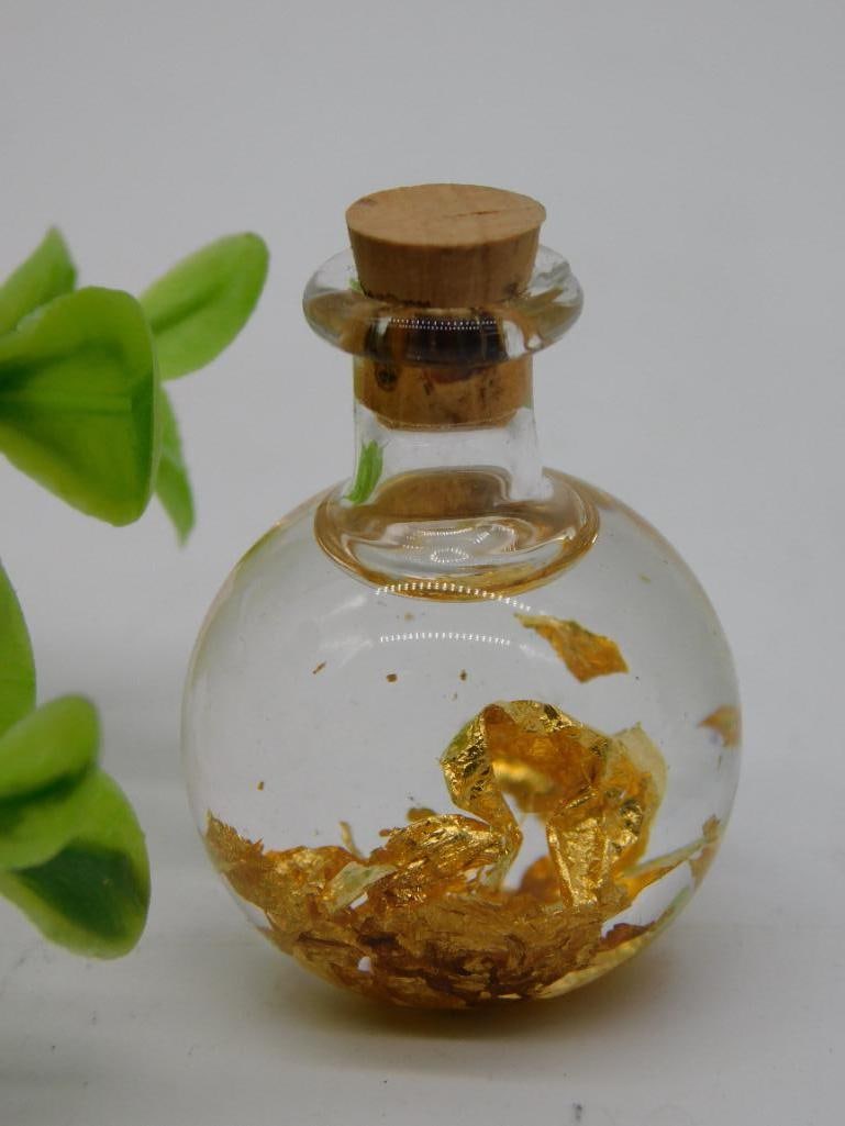 GOLD FLAKES IN BOTTLE ROCK STONE LAPIDARY SPECIMEN: GOLD FLAKES IN BOTTLE ROCK STONE LAPIDARY SPECIMEN - Authentic estate find offered in our online auction. Perfect for collectors, resellers, and enthusiasts of vintage, antiques, minerals, rocks, crys