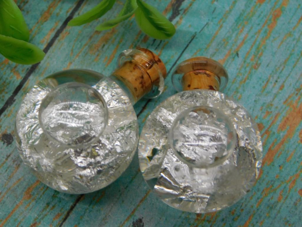 SILVER FLAKES IN BOTTLES ROCK STONE LAPIDARY SPECIMEN: SILVER FLAKES IN BOTTLES ROCK STONE LAPIDARY SPECIMEN - Authentic estate find offered in our online auction. Perfect for collectors, resellers, and enthusiasts of vintage, antiques, minerals, rocks, c