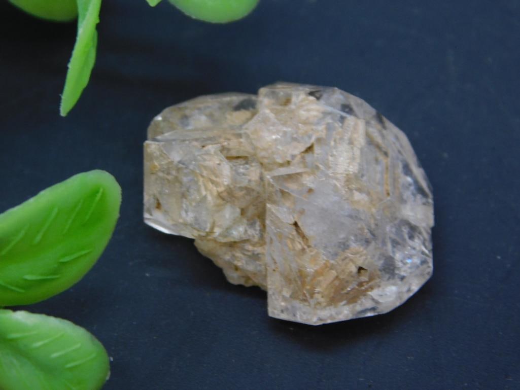 HERKIMER DIAMONDS ROCK STONE LAPIDARY SPECIMEN: HERKIMER DIAMONDS ROCK STONE LAPIDARY SPECIMEN — Part of our Discover Mystic Finds, Crystals and Gems auction at HATMAN'S Auctions! Please see photos for measurements and condition. YES, we have in-