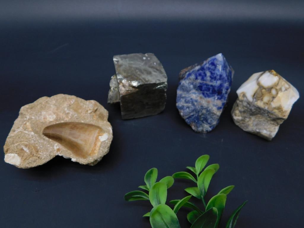 MIXED LOT ROCK STONE LAPIDARY SPECIMEN: MIXED LOT ROCK STONE LAPIDARY SPECIMEN - Authentic estate find offered in our online auction. Perfect for collectors, resellers, and enthusiasts of vintage, antiques, minerals, rocks, crystals, jewelr