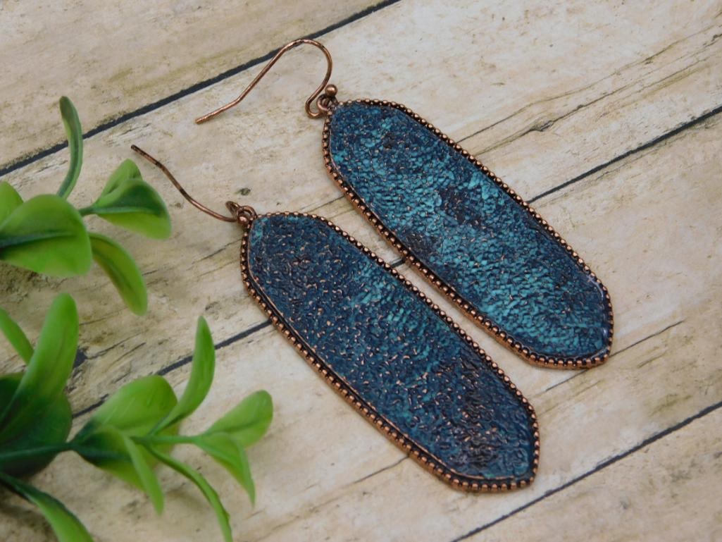 FASHION EARRINGS DARK BLUE: FASHION EARRINGS DARK BLUE ROCK STONE LAPIDARY SPECIMEN