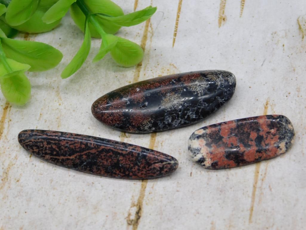 MEXICAN FLOWER OBSIDIAN ROCK STONE LAPIDARY SPECIMEN: MEXICAN FLOWER OBSIDIAN ROCK STONE LAPIDARY SPECIMEN - Part of our Discover Mystic Finds, Crystals and Gems auction at HATMAN'S Auctions! Please see photos for measurements and condition. YES, we