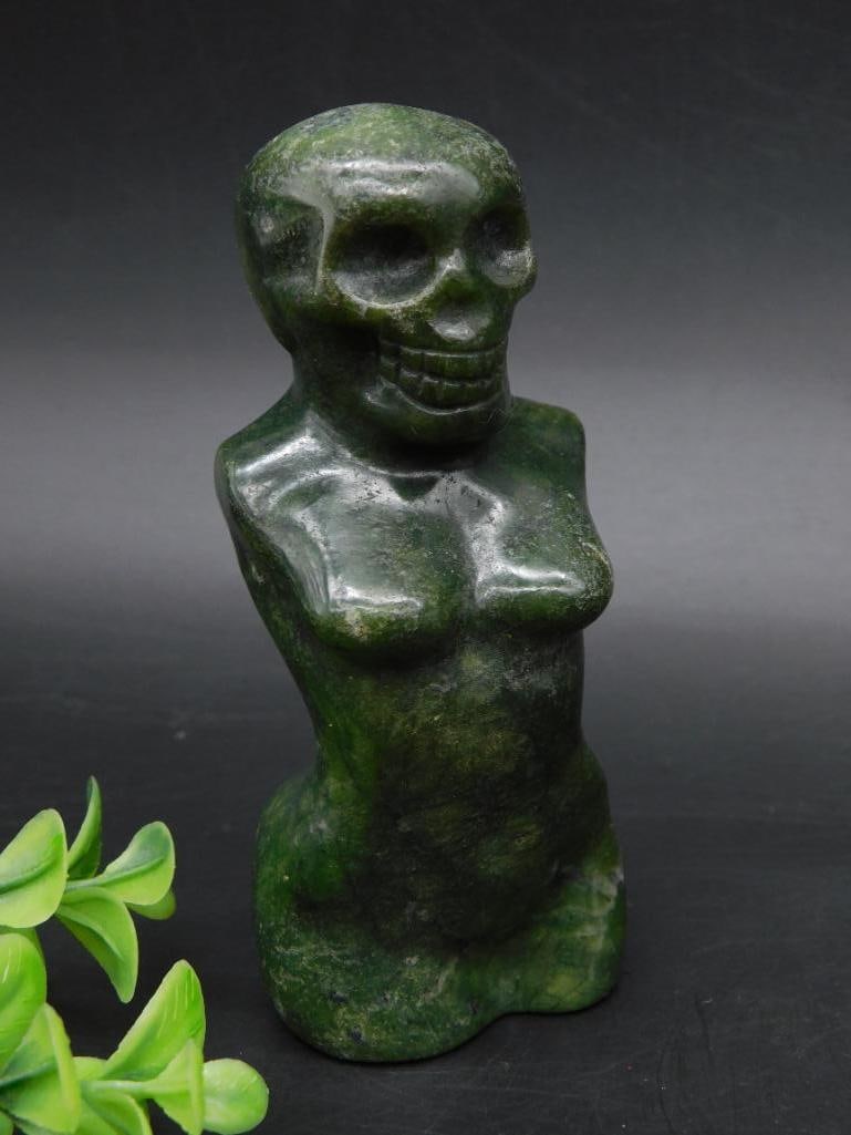 FEMALE FORM SKELETON ROCK STONE LAPIDARY SPECIMEN: FEMALE FORM SKELETON ROCK STONE LAPIDARY SPECIMEN - Authentic estate find offered in our online auction. Perfect for collectors, resellers, and enthusiasts of vintage, antiques, minerals, rocks, cryst