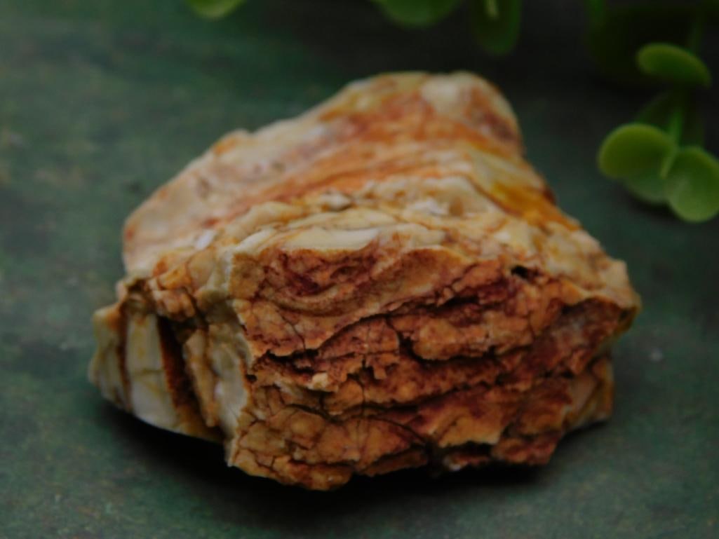 Rock Stone Lapidary Specimen: Rock Stone Lapidary Specimen - Part of our Discover Gilded Gallery, Crystals and Gems auction at HATMAN'S Auctions! Please see photos for measurements and condition. YES, we have in-house shipping! We