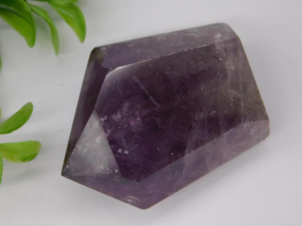HIGH GRADE CUT AMETHYST TOWER ROCK STONE LAPIDARY SPECIMEN: HIGH GRADE CUT AMETHYST TOWER ROCK STONE LAPIDARY SPECIMEN - Authentic estate find offered in our online auction. Perfect for collectors, resellers, and enthusiasts of vintage, antiques, minerals, roc