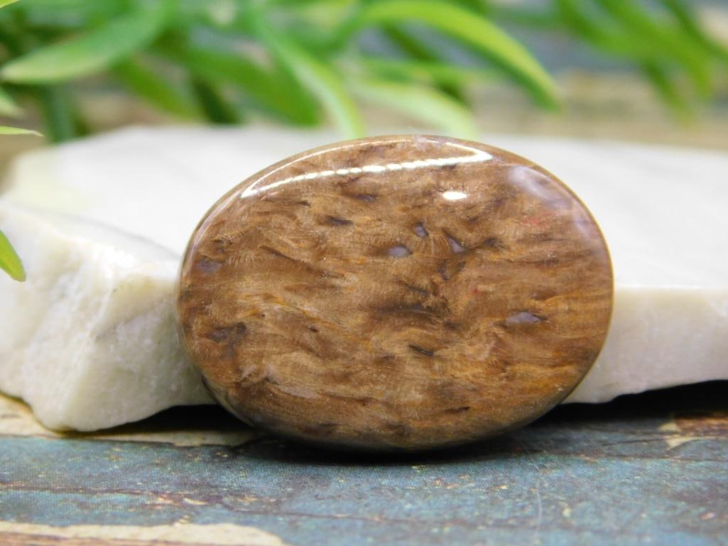 JEWELRY SALE! ROCK STONE LAPIDARY SPECIMEN: JEWELRY SALE! ROCK STONE LAPIDARY SPECIMEN - Part of our Discover Antique Alley, Crystals and Gems auction at HATMAN'S Auctions! Please see photos for measurements and condition. YES, we have in-house