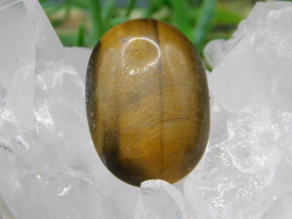 JEWELRY SALE! ROCK STONE LAPIDARY SPECIMEN: JEWELRY SALE! ROCK STONE LAPIDARY SPECIMEN - Part of our Discover Antique Alley, Crystals and Gems auction at HATMAN'S Auctions! Please see photos for measurements and condition. YES, we have in-house
