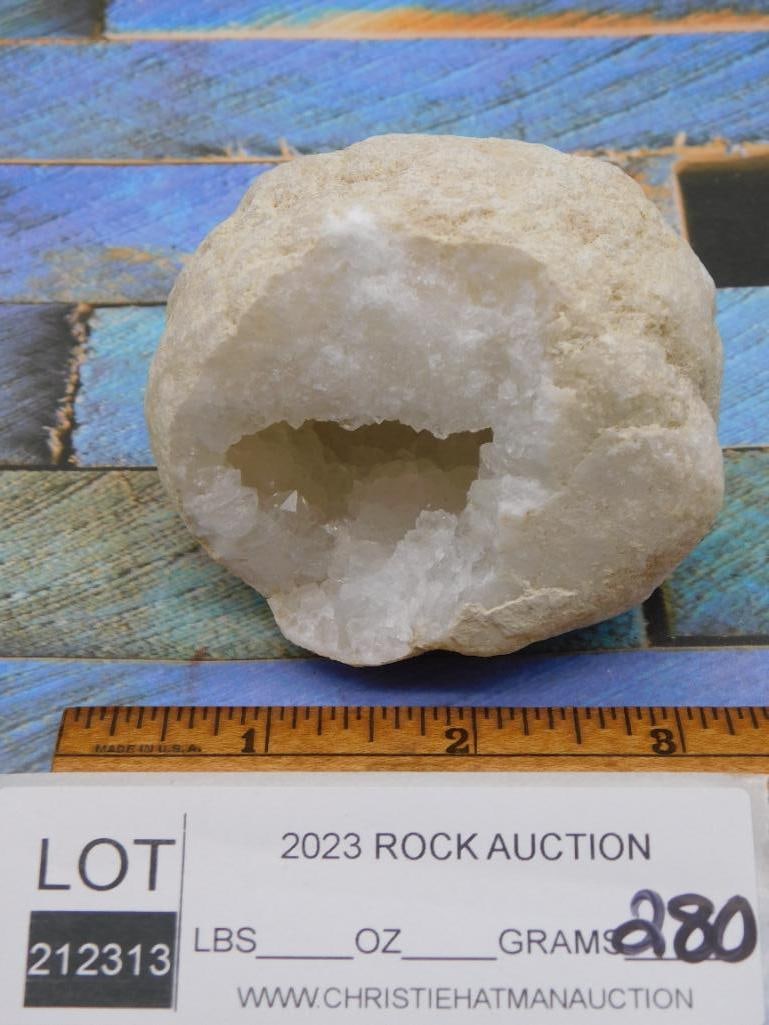 GEODE ROCK STONE LAPIDARY SPECIMEN - 3