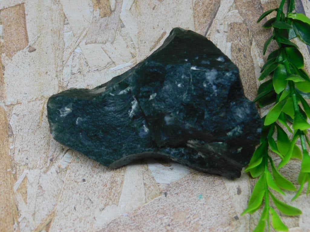 MOSS PLUME ROCK STONE LAPIDARY SPECIMEN (1 of 2)