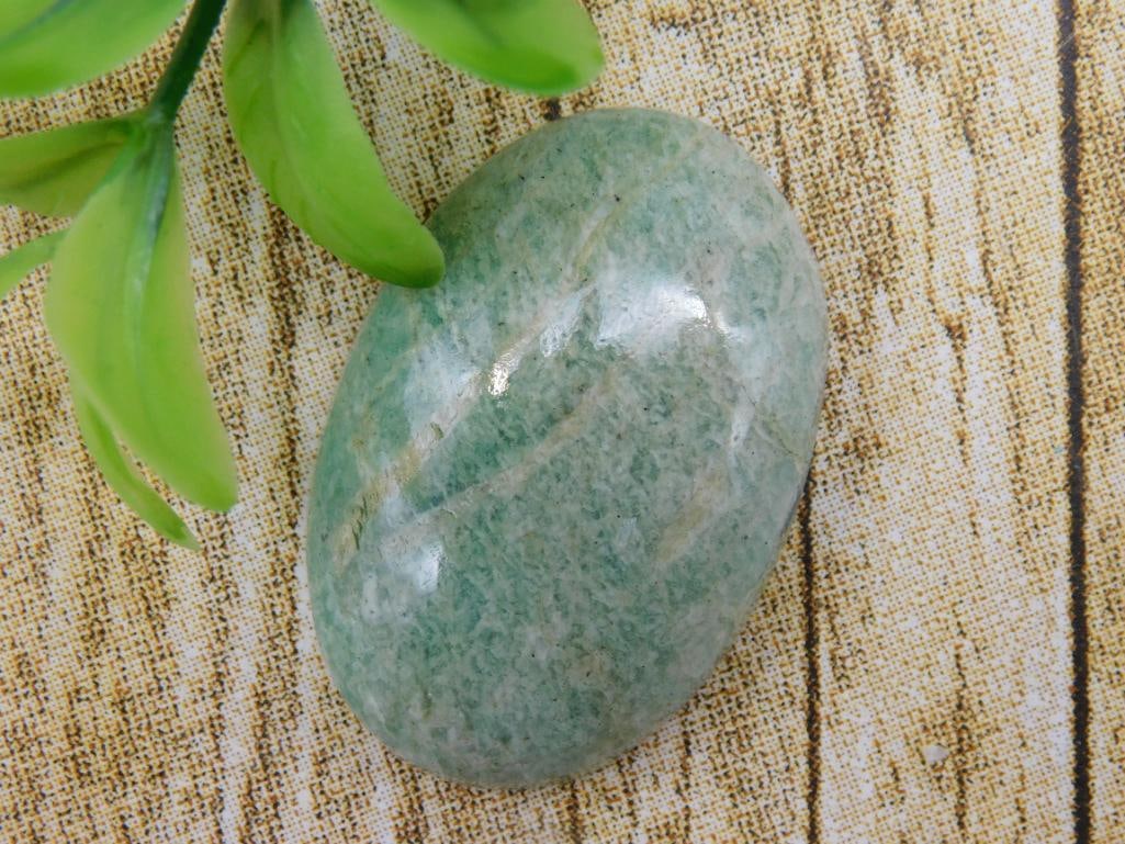 AVENTURINE CABOCHON ROCK STONE LAPIDARY SPECIMEN: WELCOME TO HATMAN AUCTIONS! SPECIAL NOTICE: Please see photos for measurements and descriptions. ***Yes, we have in house shipping with MANY REPEAT CUSTOMERS because of our streamlined service.