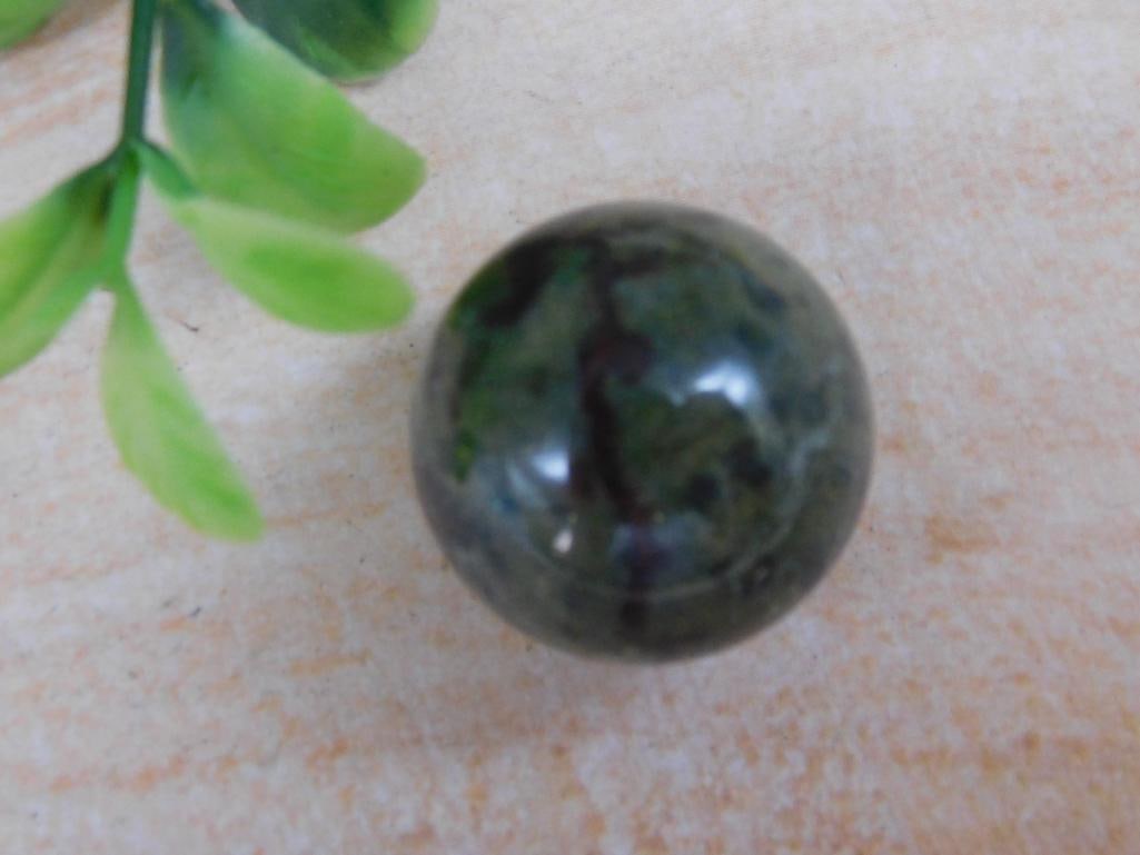 STONE SPHERE ROCK STONE LAPIDARY SPECIMEN (1 of 2)