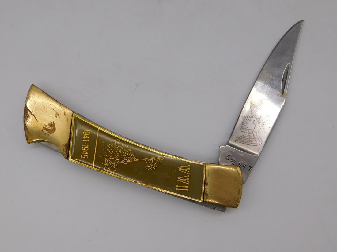 WWII Commemorative Folding Pocket Knife with Brass Bolsters (1 of 4)