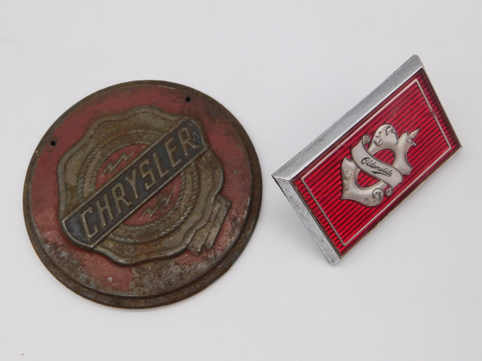 Vintage Chrysler Automobile Emblems Badges Set Collectible (1 of 5)
